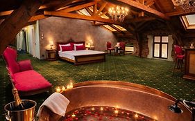 JMR Splendor - Private Sauna&Bathtub Suites